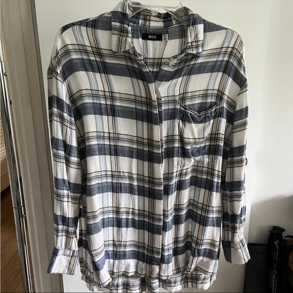 Plaid Urban Outfitters BDG Logan Button-Down Shirt  flannel - Picture 10 of 11